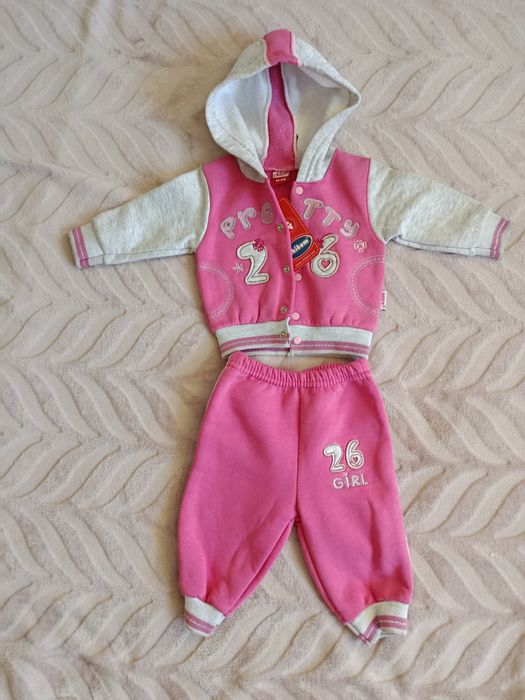 Костюмчик на дівчинку