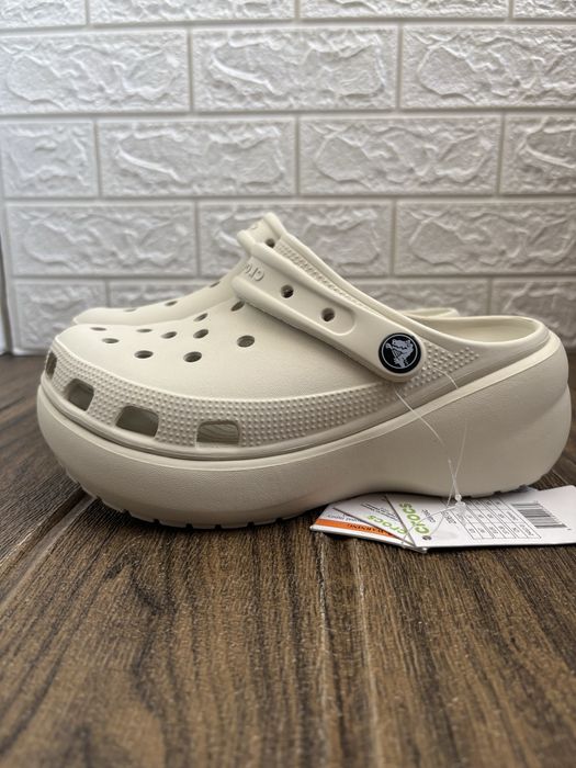 Crocs Classic Platform Clog