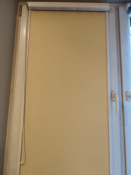 Roleta zaciemniająca 150cm beżowa