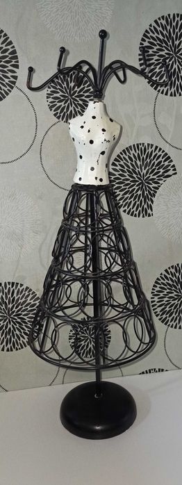 guarda joias diferente