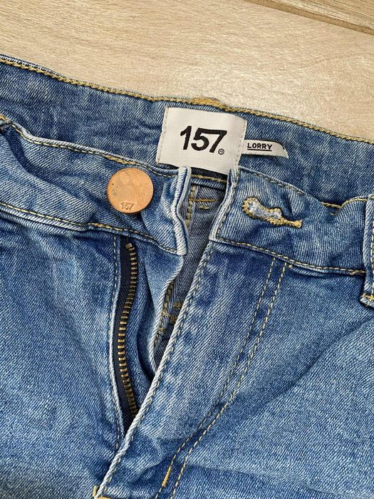Spodenki jeansowe damskie niebieskie krótkie z dziurami