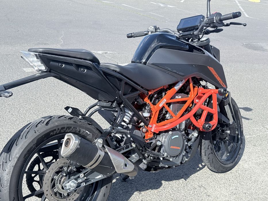 KTM 390 Duke 2023 — 390 см³