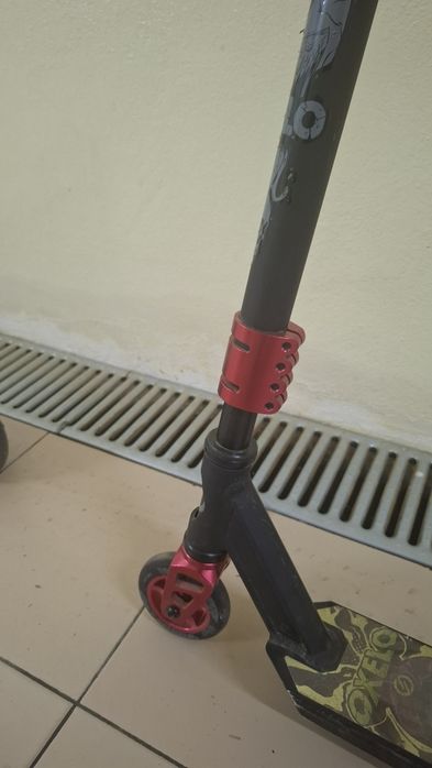 Trotinete Freestyle Oxelo MF1.8+ "Till Death" – Bom Estado