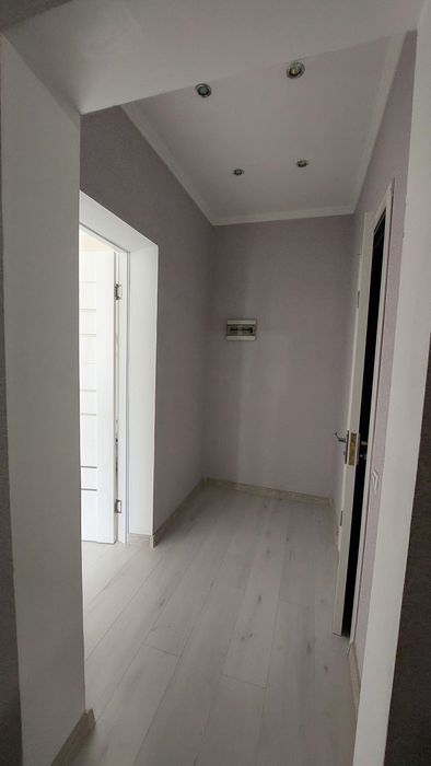 Продам 2-кімнатну квартиру. Вул.Коцюбинського,50.