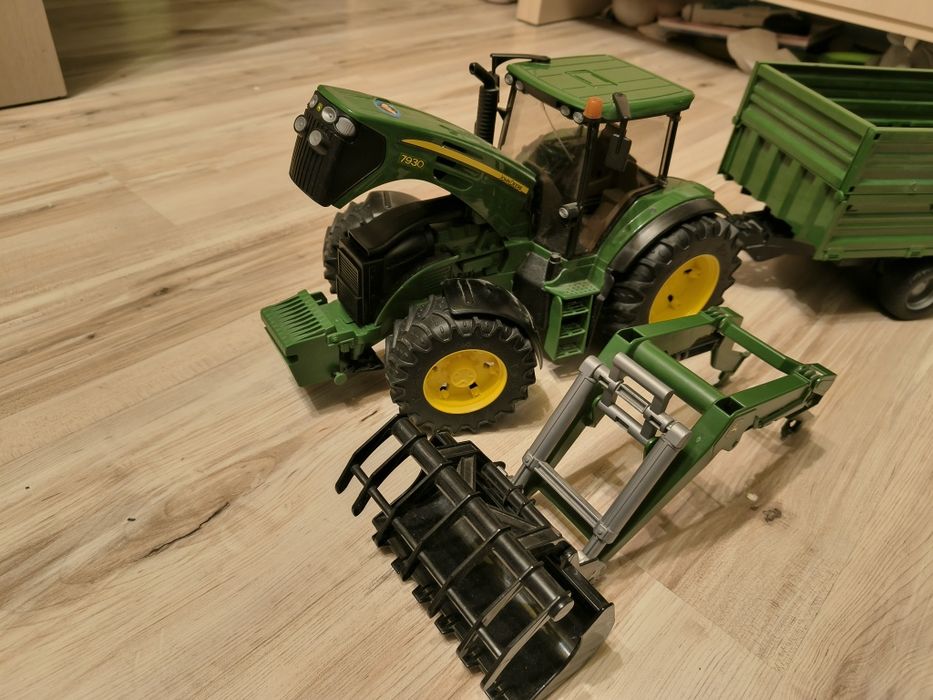 Bruder 02349 + 02582 John Deere