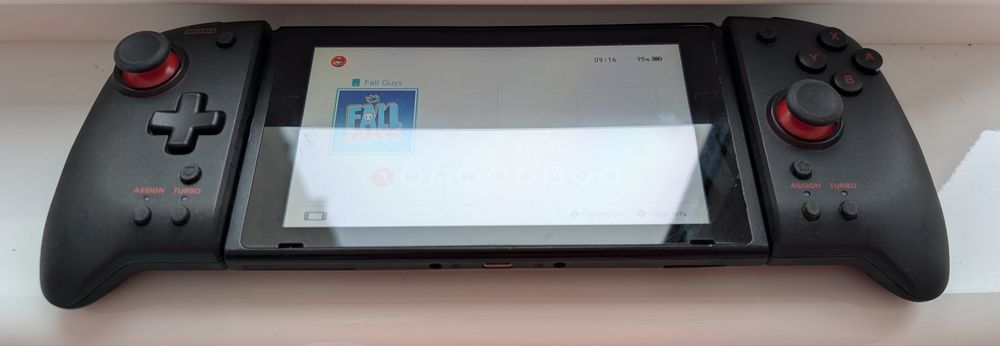 Продам Nintendo switch v2 32gb