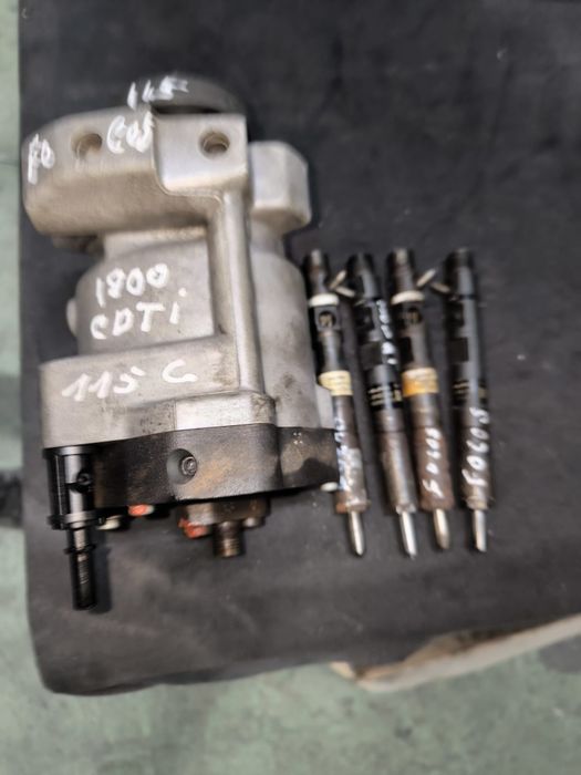 Bomba injetora e 4 injetores de Ford focus 1800 TDCI