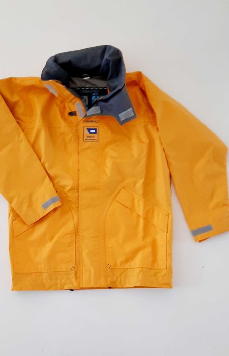 Impermeável  optimo para dias de chuva  outdoor Novo - 12anos