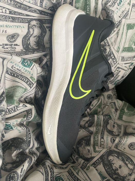 Nike Star Runner 3 GS 37,5р