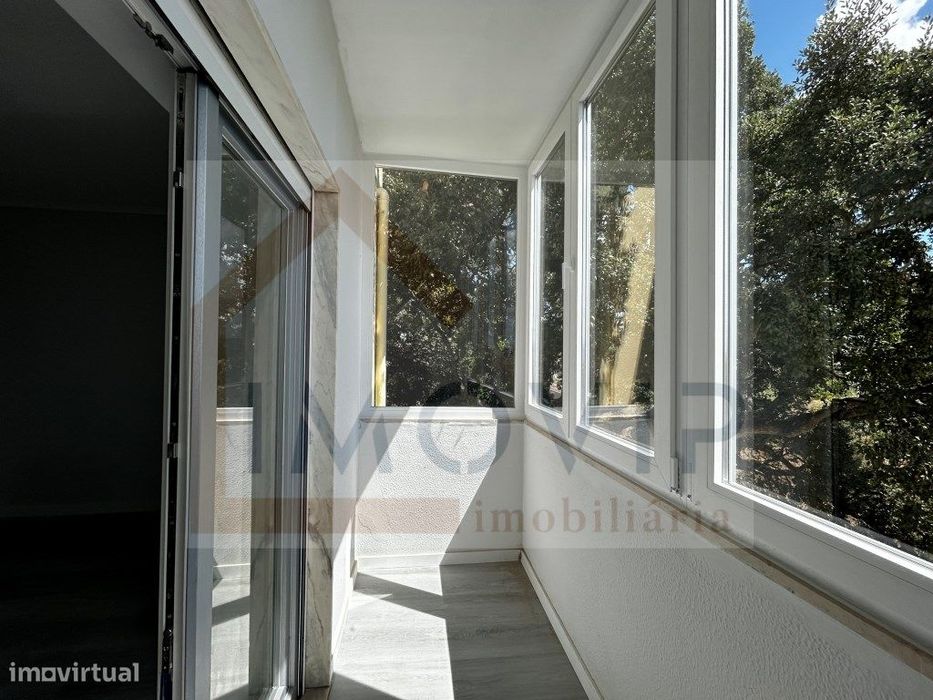 Apartamento T2 Remodelado em Setúbal