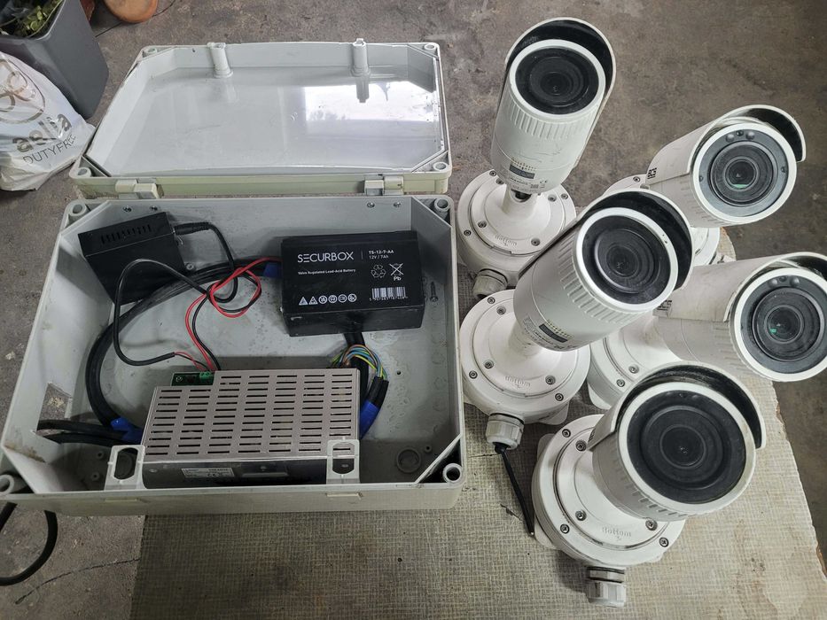 Profesjonalny Monitoring BCS 5x 5MP PoE + TV + Switch + Akumulator