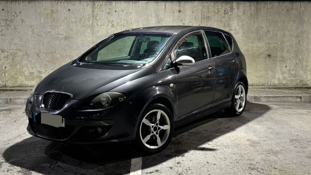 Seat Altea 2.0 Tdi 140cv cx DSG 5 Lugares 5 portas Iuc 46eur