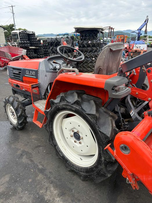 Traktor Kubota GL241D