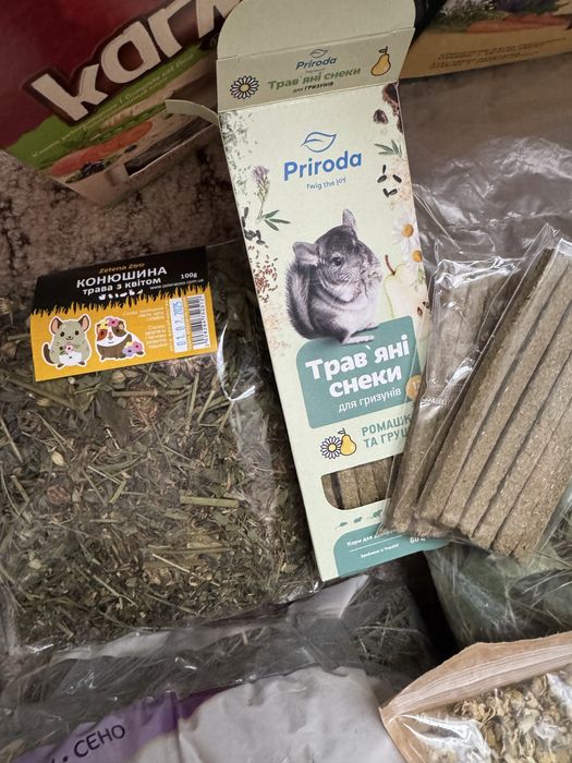 Сіно, корм, смаколики, килимки для морської свинки