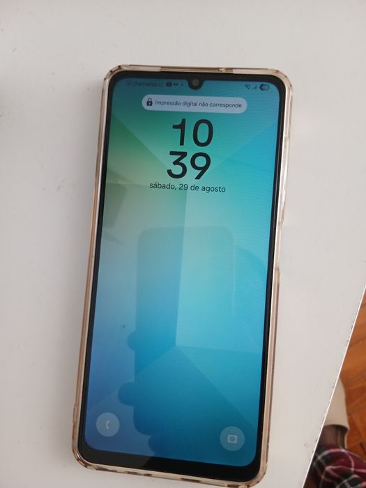 Samsung A06 semi novo a 70€ negociável