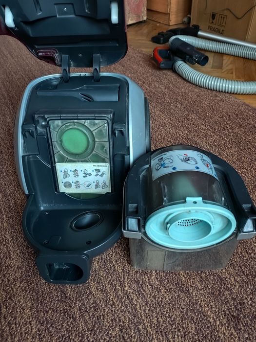 Пылесос LG 2000w