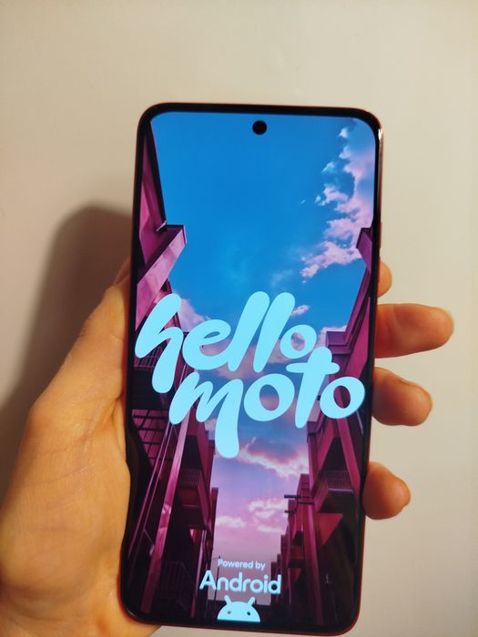 Motorola Edge 50 NEO na gwarancji