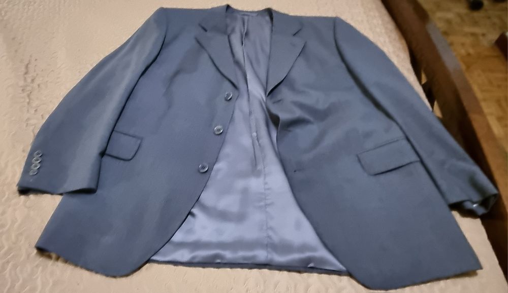 Vendo Fato com pouco uso, Guido Valentino -