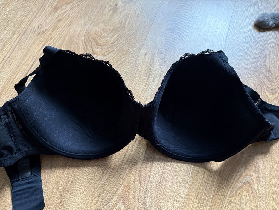 Biustonosz 90G na fiszbinach