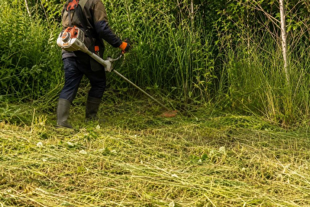 Koszenie trawy, nieużytków i wysokiej trawy