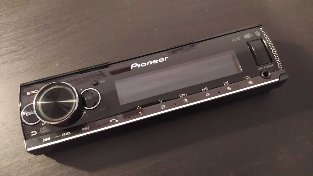 Auto-rádio PIONEER com DAB+, BLUETOOTH, USB, SPOTIFY, FLAC como novo!