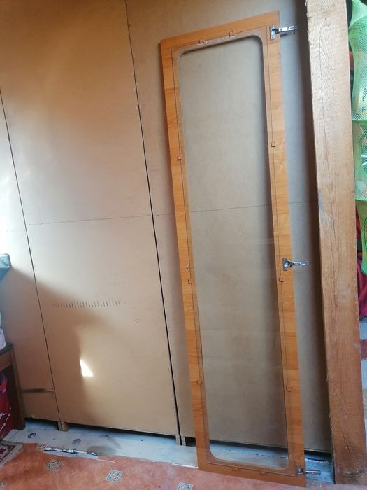 Szkło, szyba, lustro, drzwiczki BRW