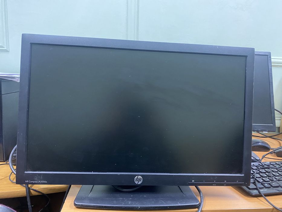 Монітор hp LA 2006x