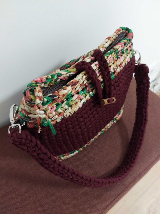 bolsa em croché feita à mão