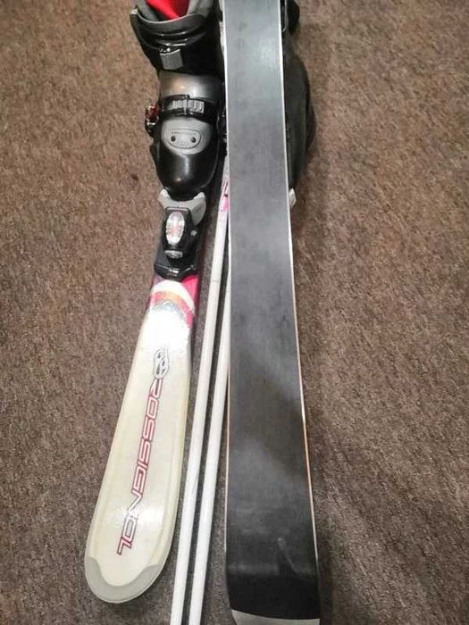 Zestaw narciarski dla dzieci (narty - dł 110cm, buty - 21,5cm)