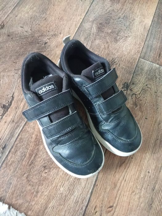 Czarne buty adidas chłopięce na rzepy 34