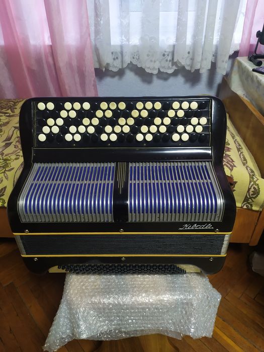 Продам баян,,kebrgle,,