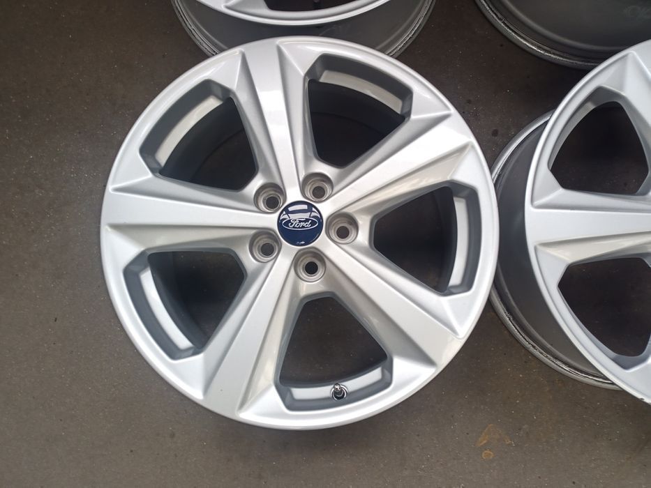 OEM 18" Ford Focus Mondeo S-Max C-Max Galaxy Volvo 5 * 108 Kuga