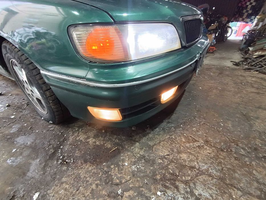 Бампер Передний Ниссан Максима Инфинити Infiniti J30 luxury Maxima