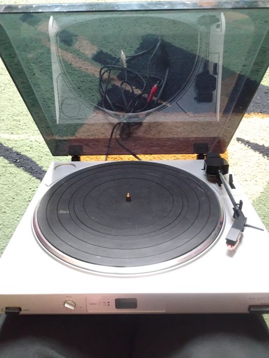Gramofon Demon DP-29F