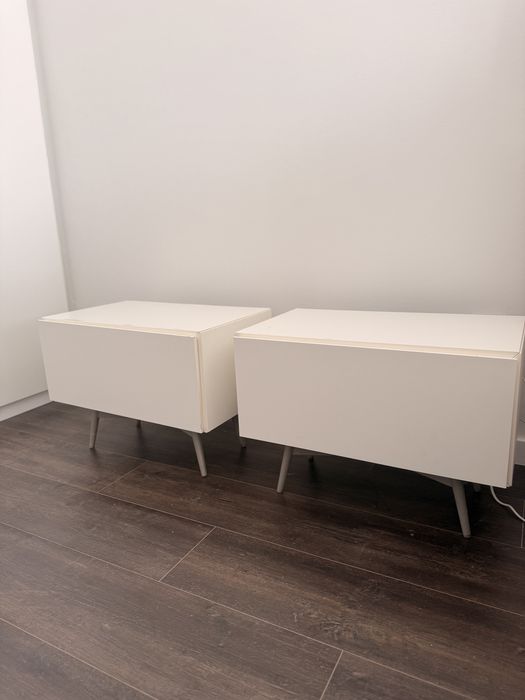 Par de Mesas de Cabeceira BoConcept (Modelo Lugano)