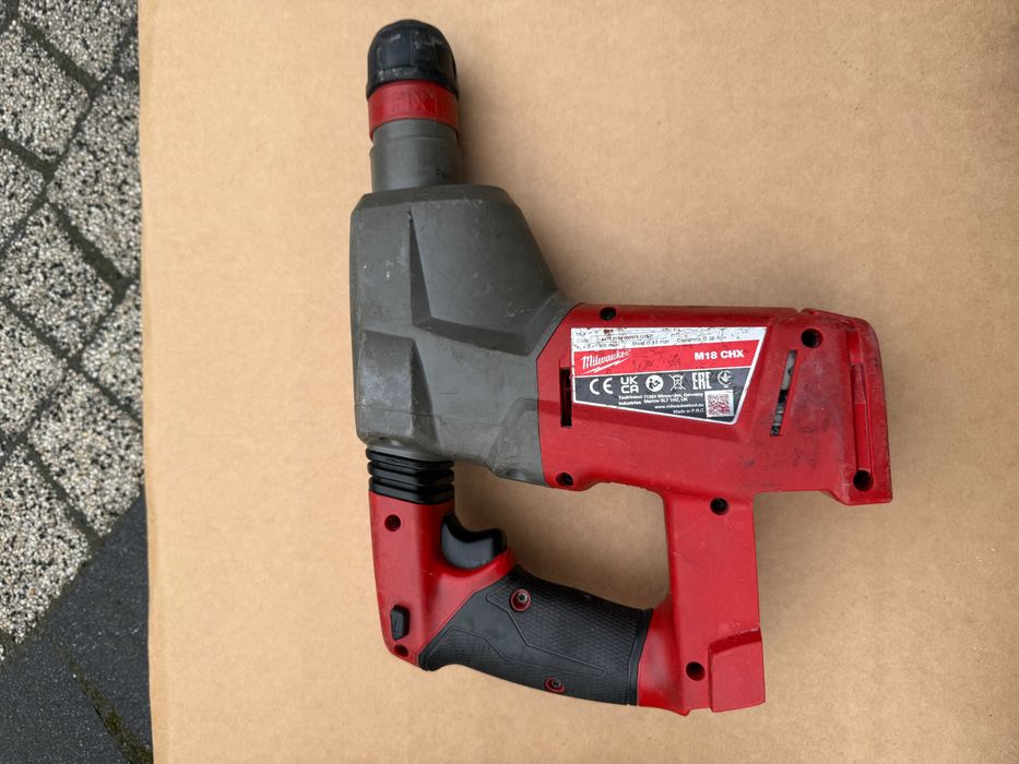 Młotowiertarka wiertarka milwaukee M18 CHX