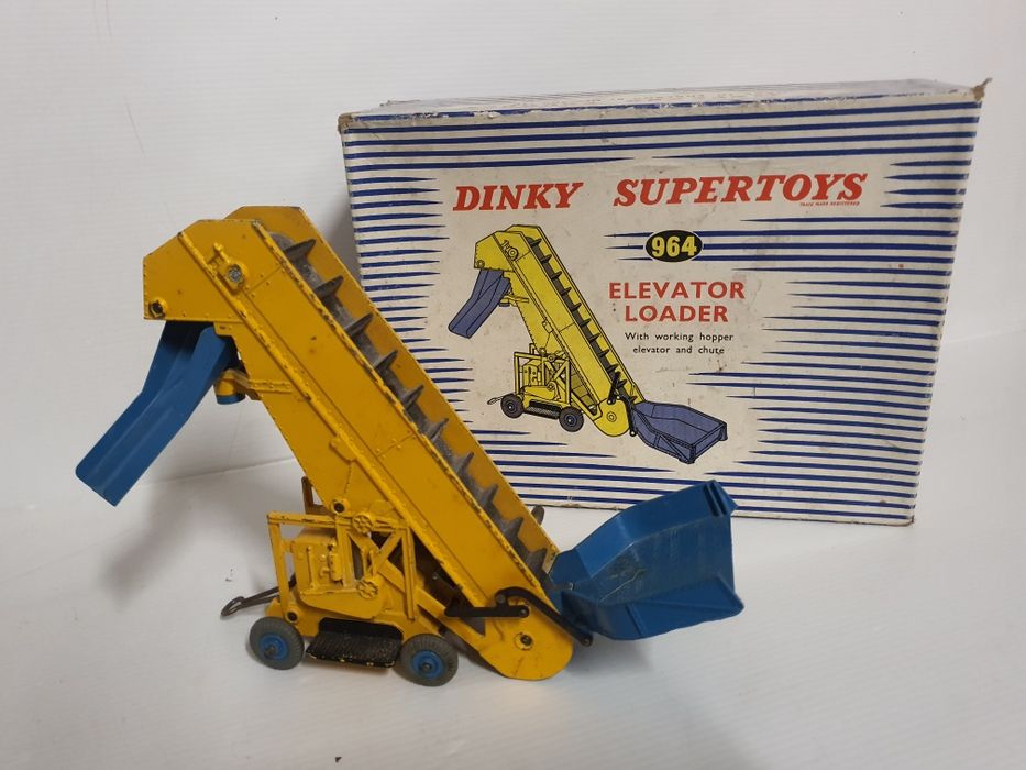 Passadeira Carga Dinky Super Toys
