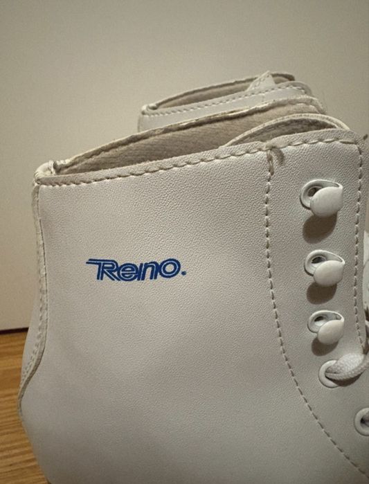Patins 4 rodas Reno (brancos)