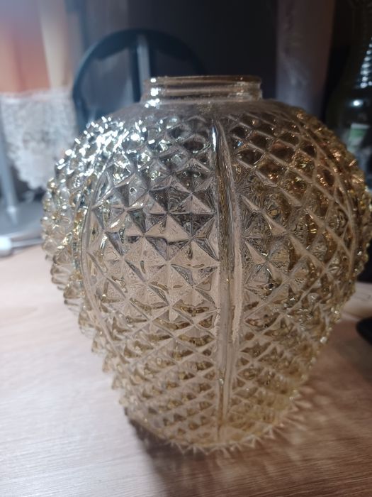 Szklany kloosz z czasów PRL