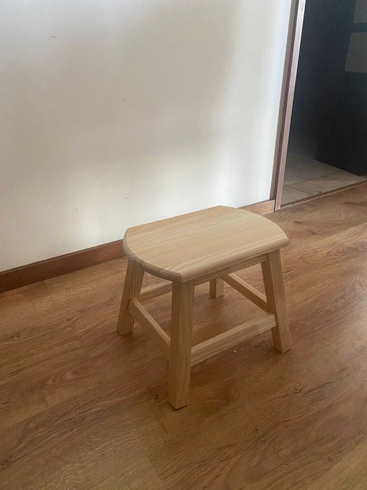 Banco Oval 30 cm altura de madeira novo