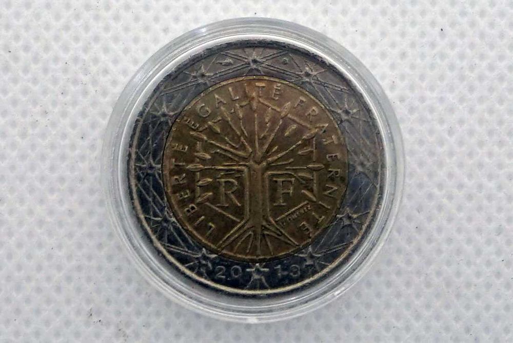 3 Moedas de 2 euros - Bélgica - Grécia - França