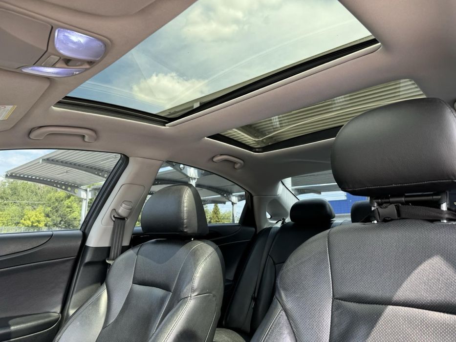 Hyundai Sonata 2014 • Газ/бензин • Максимальна комплектація