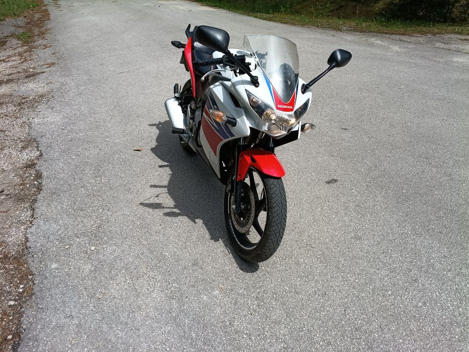 Honda CBR 125 kat A i B