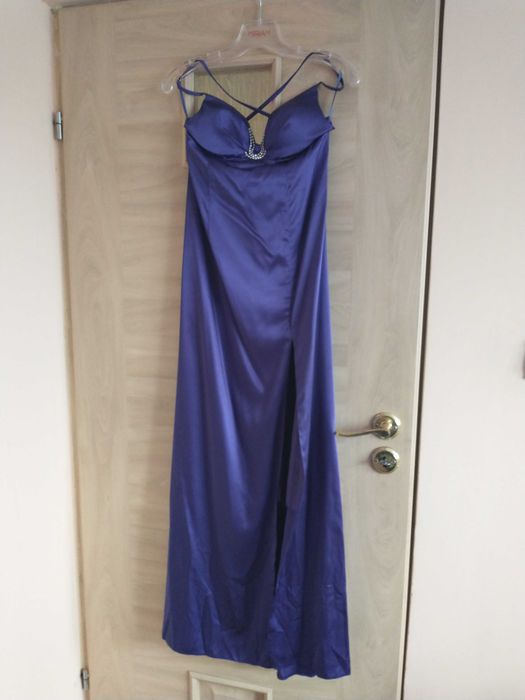 Długa suknia szafirowa