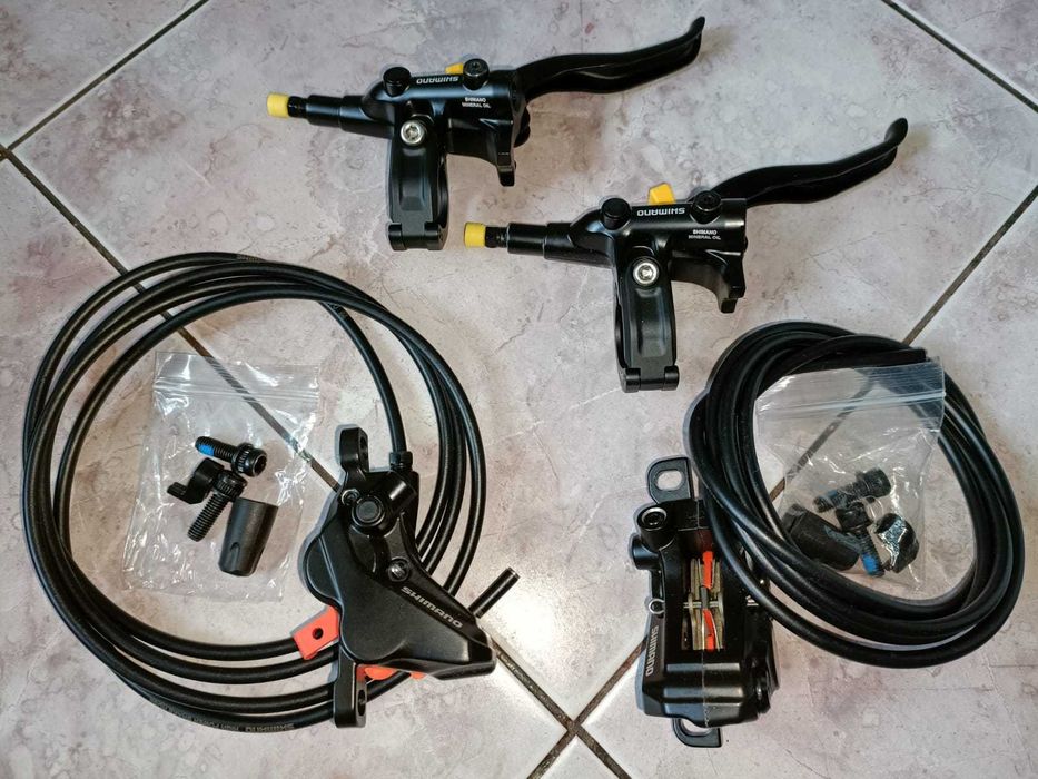 Тормоз гідравлічний 4 поршня Shimano Deore M4100 (MT420) задній / Адаптери