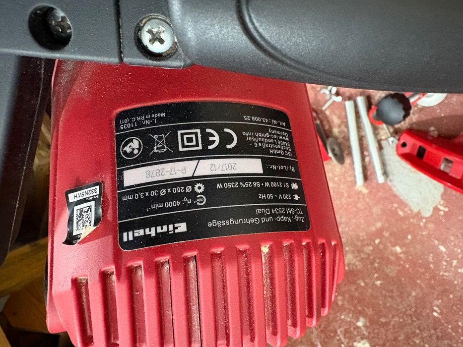 Serra de Esquadria Einell em excelente estado