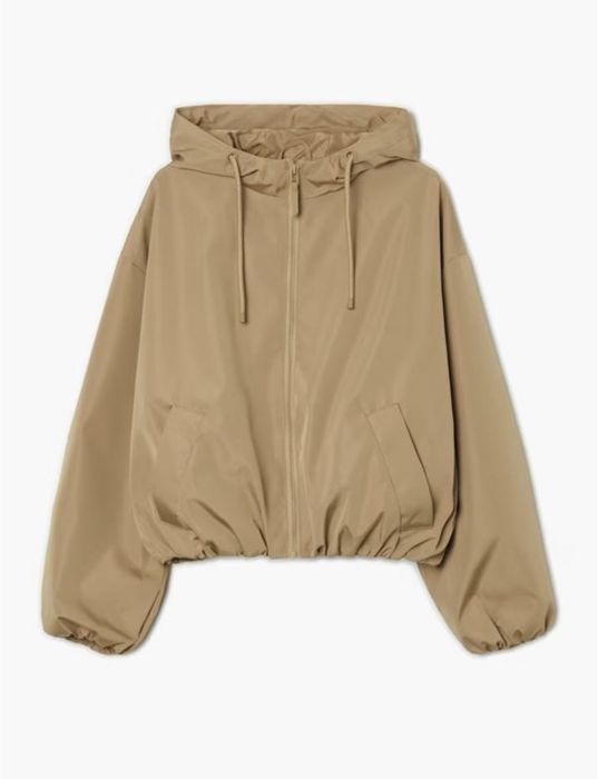 Куртка з капюшоном вітровка