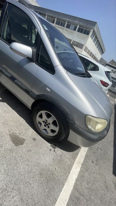 Opel zafira dti comfort 2.0  a 100%