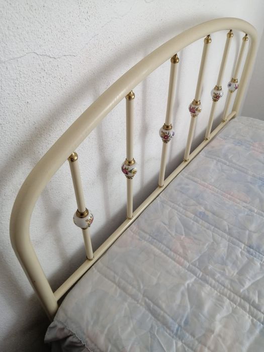 Cama de Casal Vintage