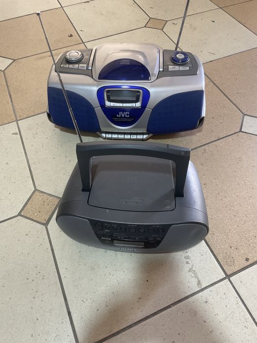 Radioodtwarzacz Sony lub JVC